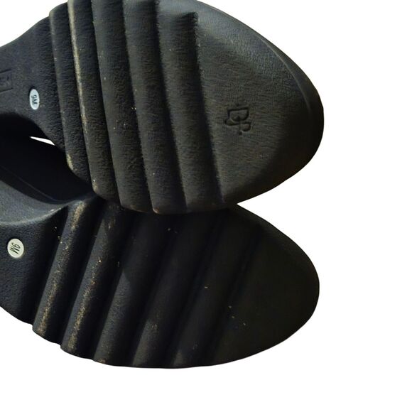 Donald Pliner Maddy Wedges 9M Block Heel Crepe Elastic Baby Calf Stretchy - Picture 9 of 10